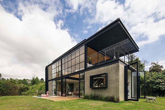 Kinh nghiệm thiết kế – thi công nhà tiền chế 100m2 Nhà tiền chế 100m2 đã và đang là xu thế cực ấn tượng mà nhiều người lựa chọn khi xây dựng nhà